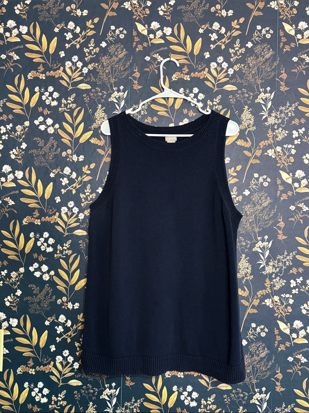 Chico's Navy Sleeveless Knit Shell Vest Size 3 XL